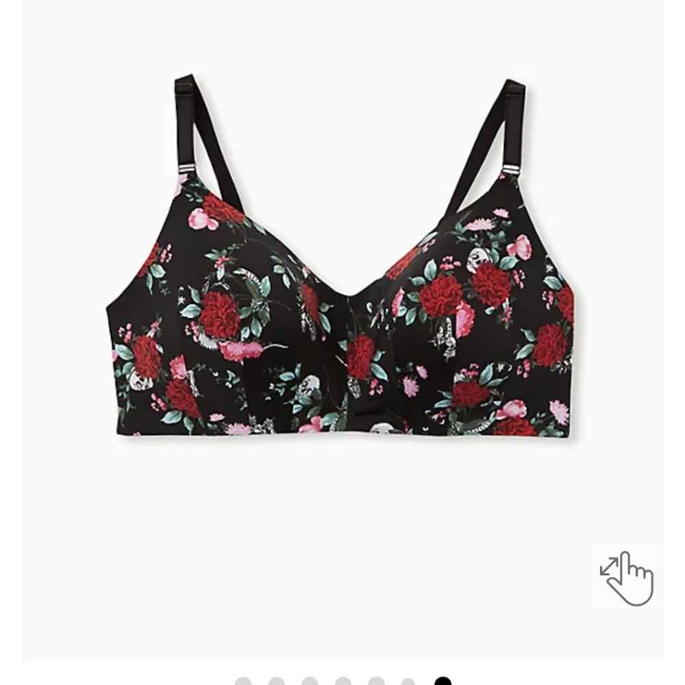 Two torrid wire free bras